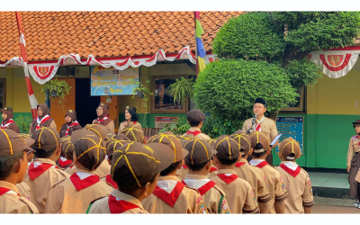 Update Revitalisasi SDN Pejaten Timur 17: Pemasangan Barikade Terpal dan Pembongkaran Kusen/Jendela Kelas